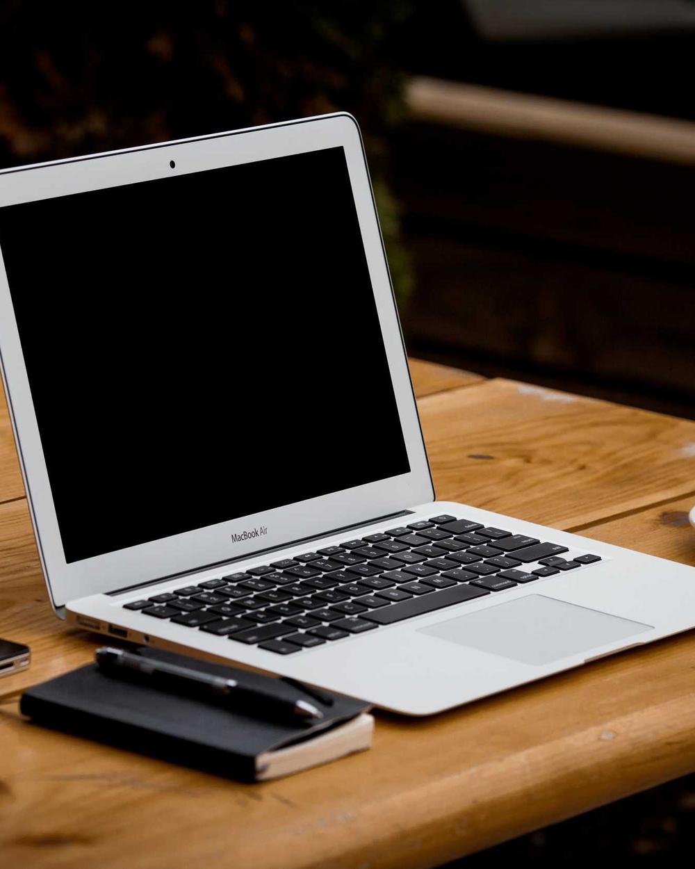 Composition de bureau minimaliste